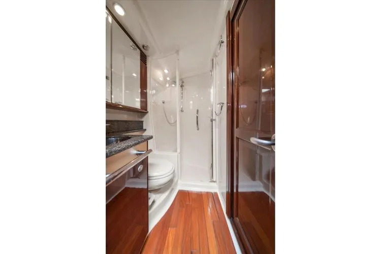 Slide: The Image of 2007 Sea Ray 52 Sedan Bridge - Image 43 - 43