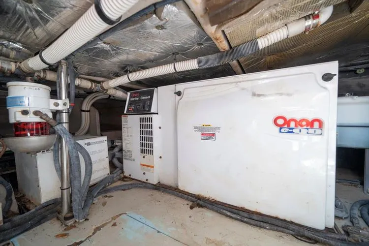 Slide: The Image of 2007 Sea Ray 52 Sedan Bridge - Image 55 - 55