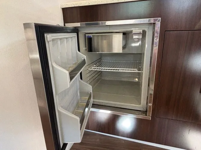 Slide: The Image of 2016 Regal 35 Sport Coupe - Image 39 - 39