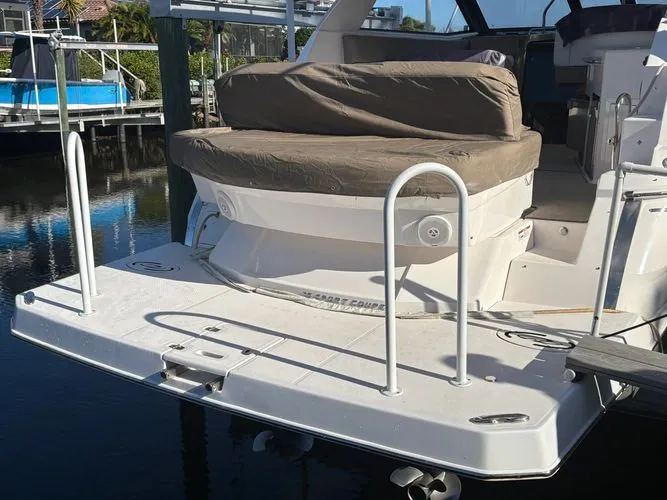 Slide: The Image of 2016 Regal 35 Sport Coupe - Image 4 - 4