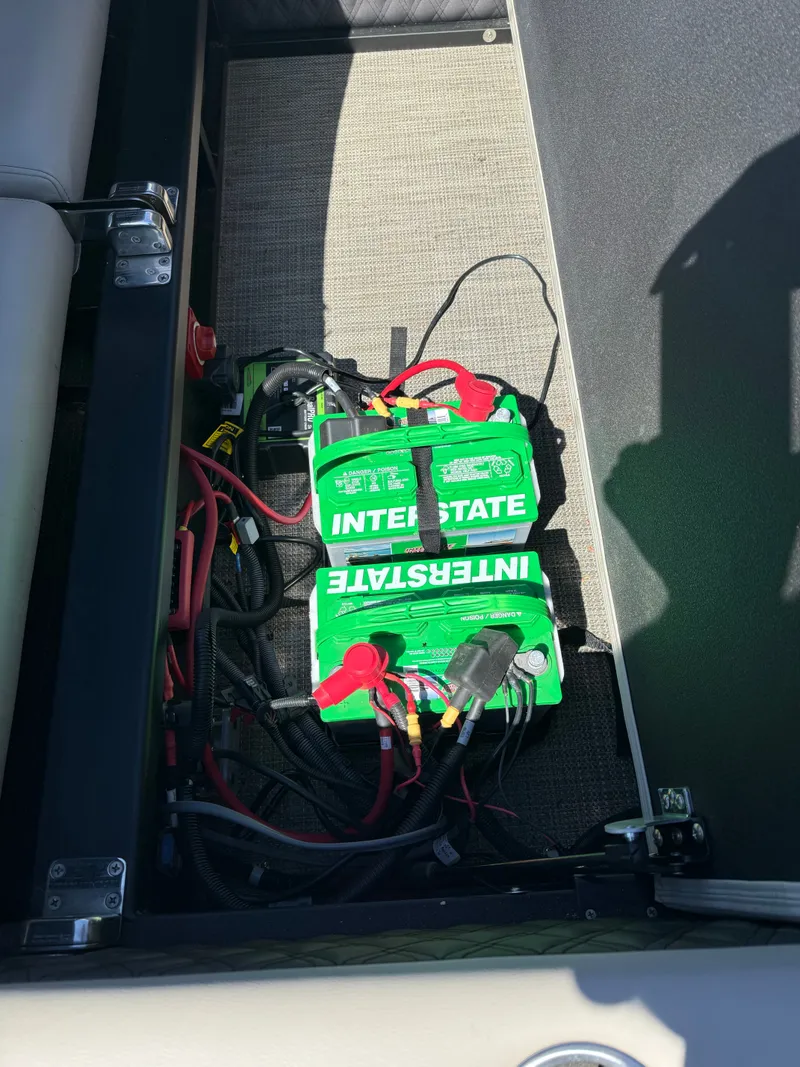 Slide: The Image of Interstate batteries in Barletta Lusso 23UC boat, year 2019. - 9