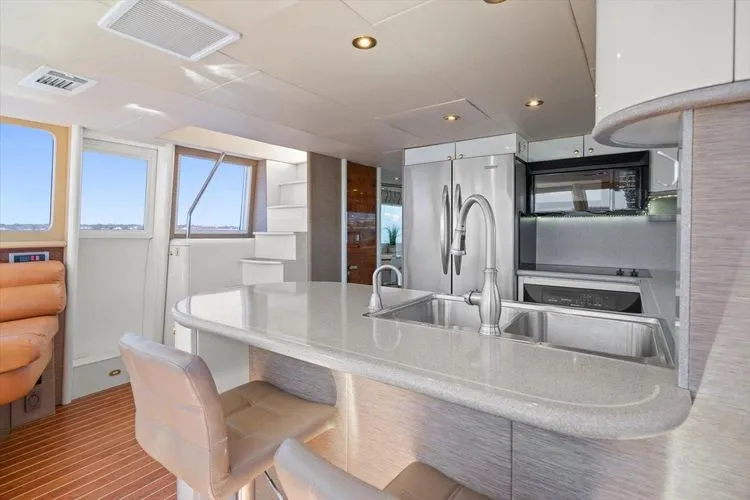 Slide: The Image of 1997 Lazzara Eb 76 - Image 38 - 38