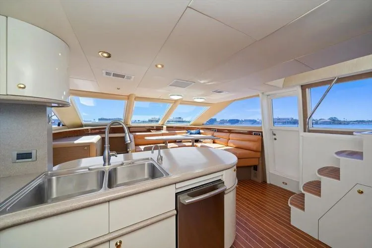 Slide: The Image of 1997 Lazzara Eb 76 - Image 42 - 42