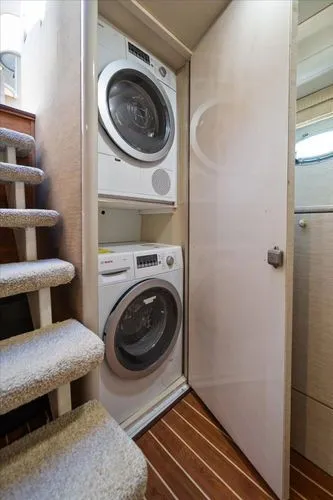 Slide: The Image of 1997 Lazzara Eb 76 - Image 48 - 48