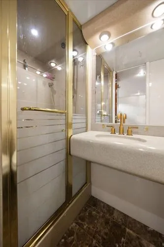 Slide: The Image of 1997 Lazzara Eb 76 - Image 60 - 60