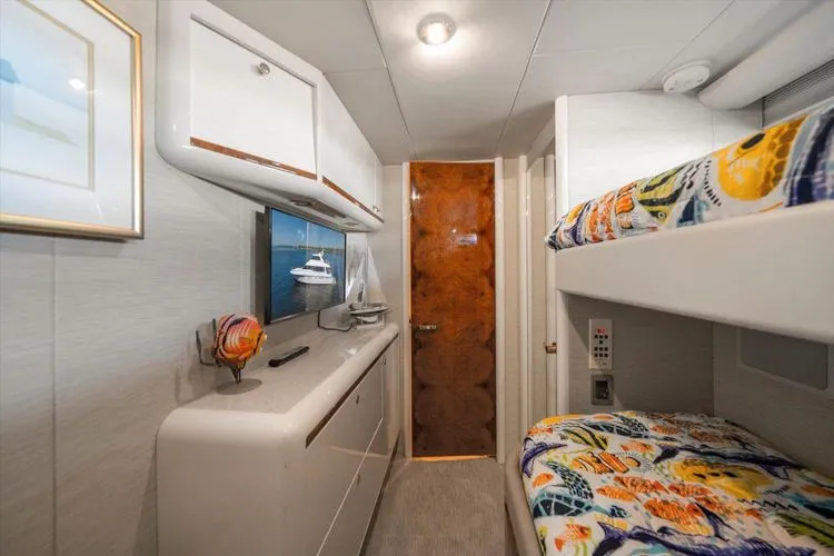 Slide: The Image of 1997 Lazzara Eb 76 - Image 62 - 62