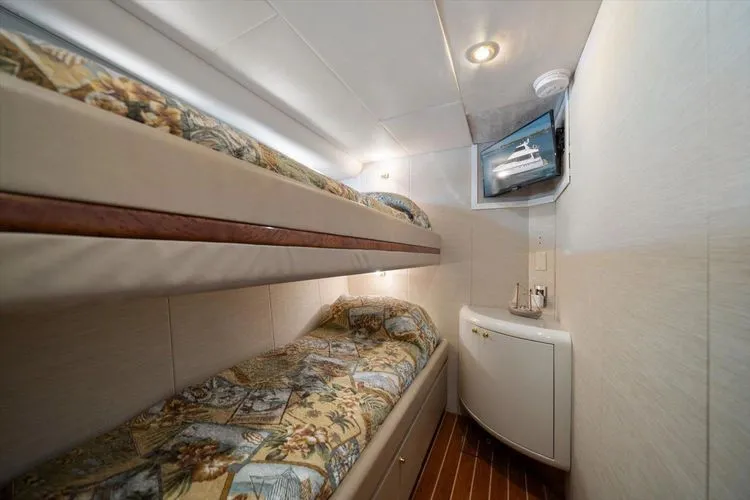 Slide: The Image of 1997 Lazzara Eb 76 - Image 67 - 67