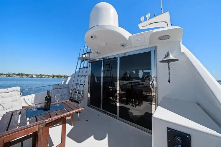 Slide: The Image of 1997 Lazzara Eb 76 - Image 78 - 78