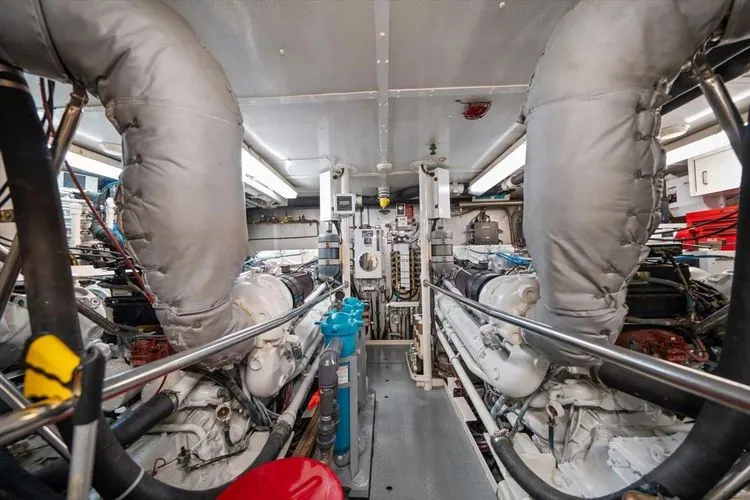 Slide: The Image of 1995 Westport 106 Raised Pilothouse - Image 100 - 100