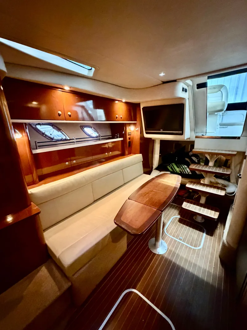 Slide: The Image of Sea Ray Sundancer 330 2008 - 5