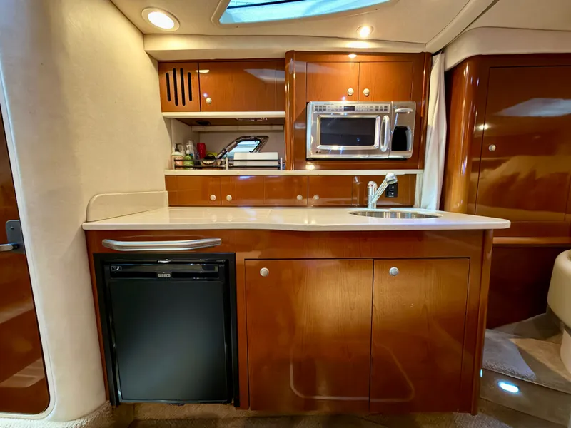 Slide: The Image of Sea Ray Sundancer 330 2008 - 6