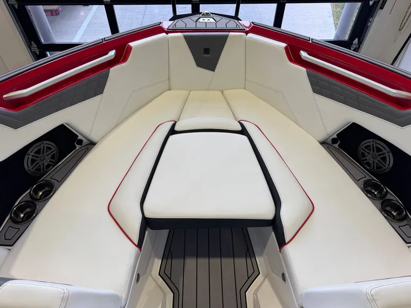 Slide: The Image of Nautique Super Air Nautique S23 2023 - 17