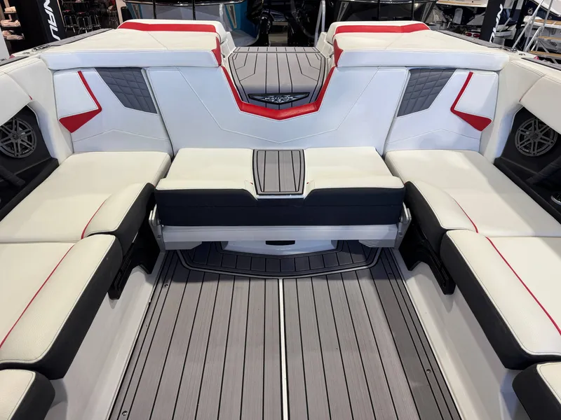 Slide: The Image of Nautique Super Air Nautique S23 2023 - 27