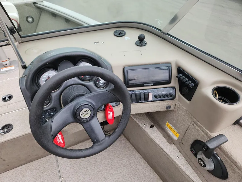 Slide: The Image of Lund 1800 Sport Angler 2008 - 12