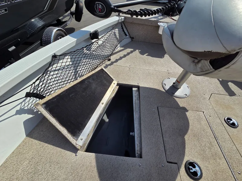 Slide: The Image of MirroCraft 1685 Troller EXP 2014 - 12