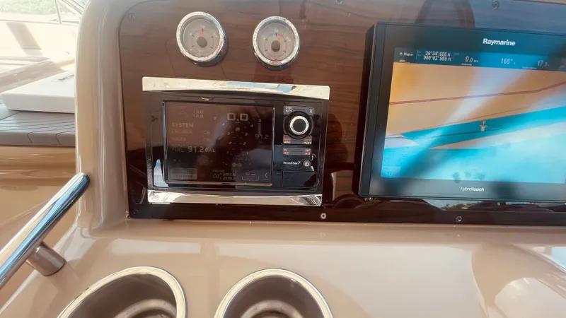Slide: The Image of Dashboard of 2016 Formula 37 Performance Cruiser with navigation system. - 19