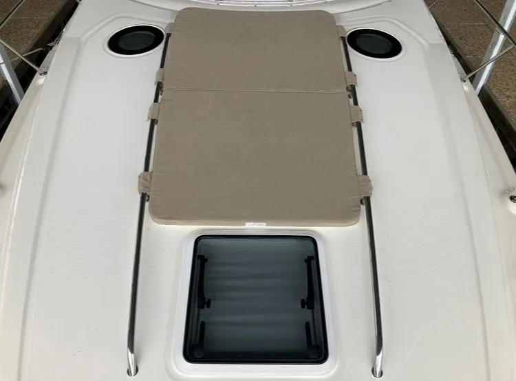 Slide: The Image of Top deck of 2004 Sea Ray Sundancer 320 with sun pad. - 23