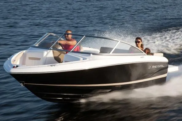 Slide: The Image of Manufacturer Provided Image: 2018 Regal 1900 ES Bowrider cruising on water. - 24