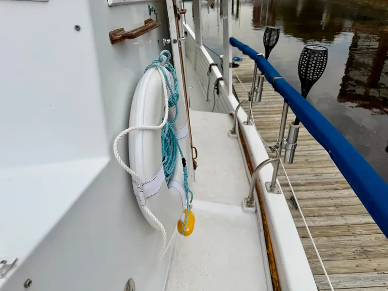 Slide: The Image of Kadey-Krogen 42 1986 - 104