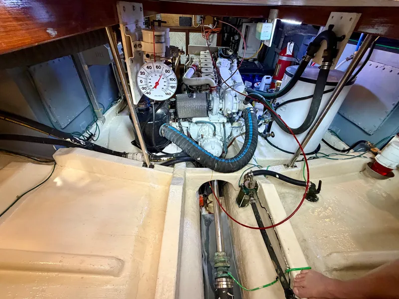 Slide: The Image of Kadey-Krogen 42 1986 - 109