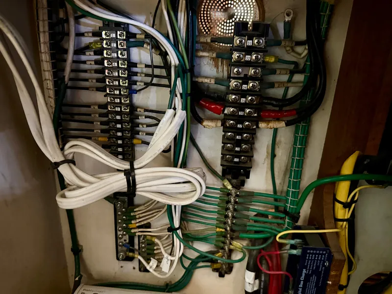 Slide: The Image of Kadey-Krogen 42 1986 - 123