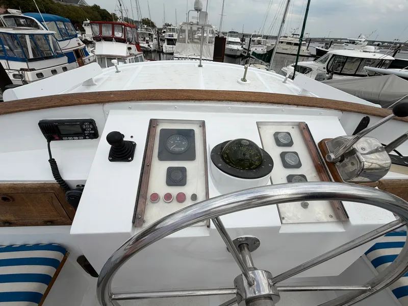 Slide: The Image of Kadey-Krogen 42 1986 - 133