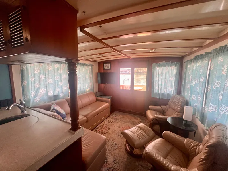 Slide: The Image of Kadey-Krogen 42 1986 - 15