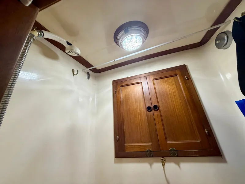 Slide: The Image of Kadey-Krogen 42 1986 - 58