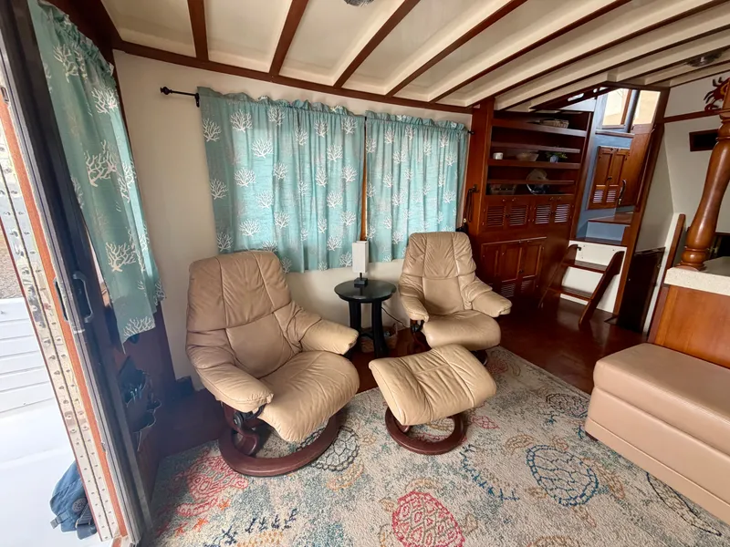 Slide: The Image of Kadey-Krogen 42 1986 - 6