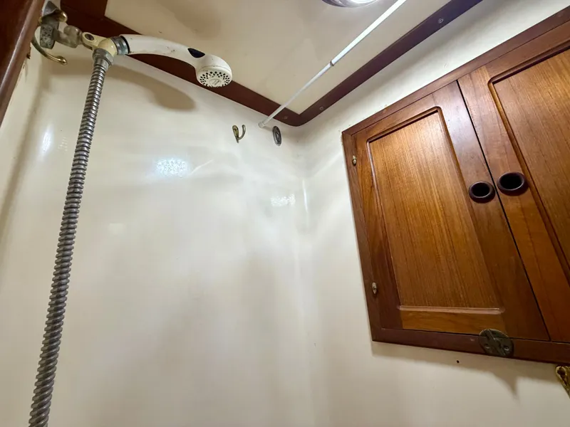 Slide: The Image of Kadey-Krogen 42 1986 - 60