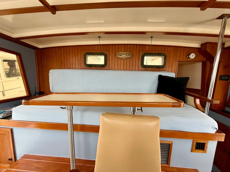 Slide: The Image of Kadey-Krogen 42 1986 - 70