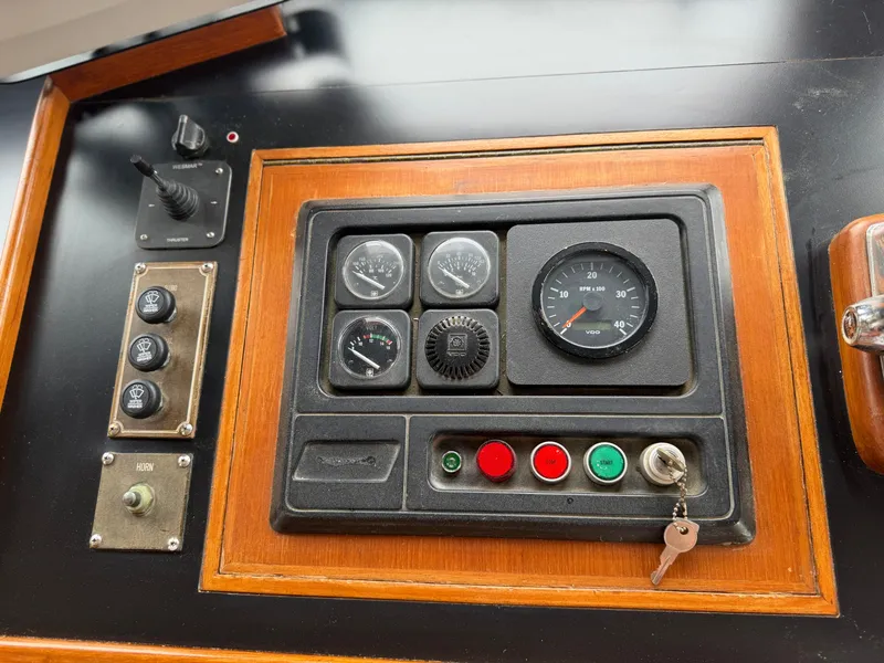 Slide: The Image of Kadey-Krogen 42 1986 - 74