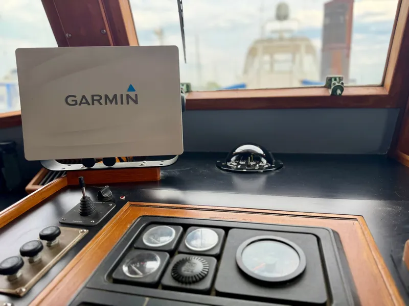 Slide: The Image of Kadey-Krogen 42 1986 - 75