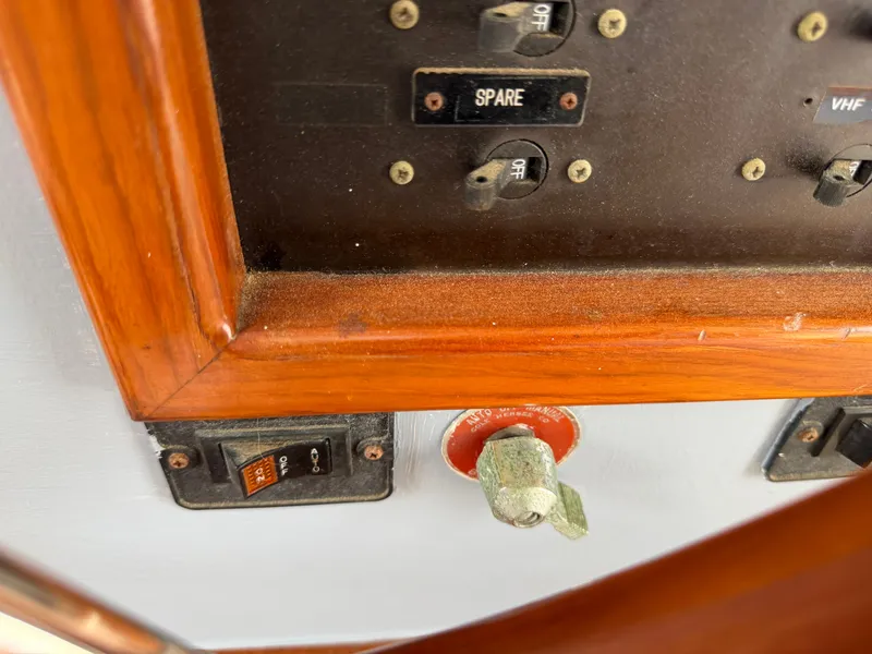 Slide: The Image of Kadey-Krogen 42 1986 - 82