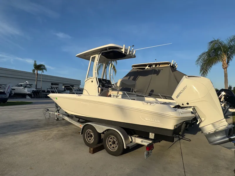 Slide: The Image of Boston Whaler 210 Dauntless 2020 - 1