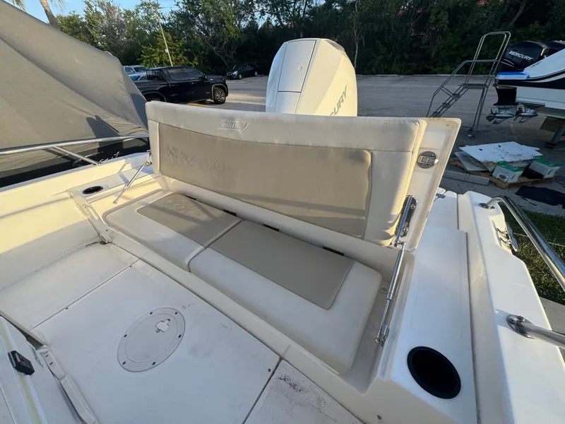 Slide: The Image of Boston Whaler 210 Dauntless 2020 - 3