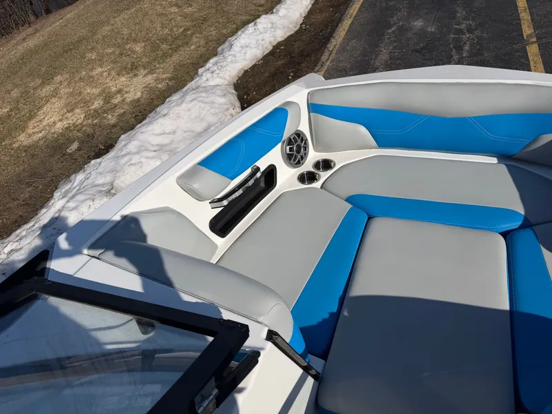 Slide: The Image of Axis A20 2020 - 15