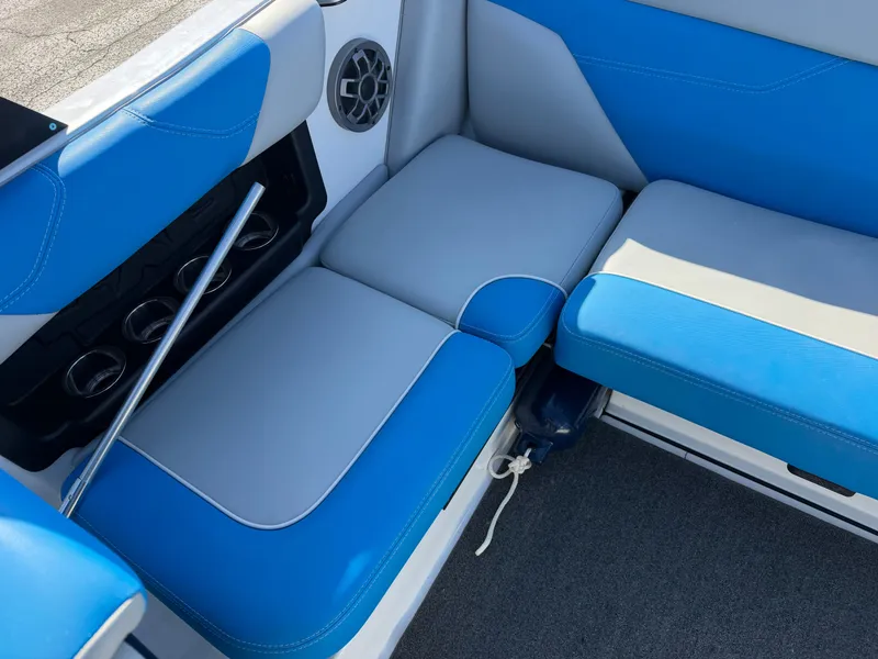 Slide: The Image of Axis A20 2020 - 7