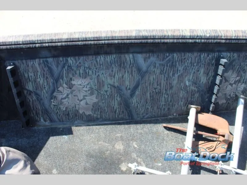 Slide: The Image of Roughneck 1756 2014 - 13