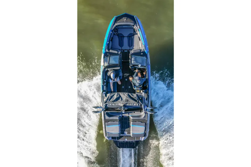 Slide: The Image of Aerial view of 2024 Supra SV 400 boat cruising on water. - 7