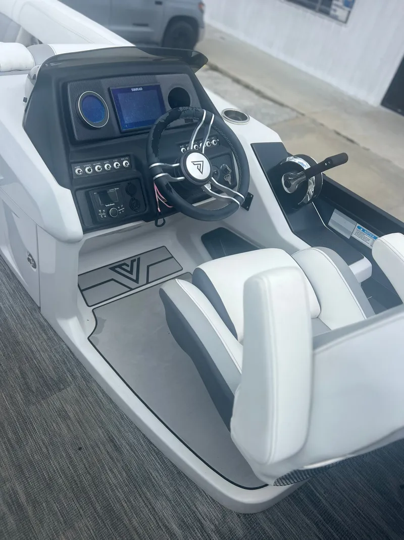 Slide: The Image of Viaggio D26B 2022 - 16