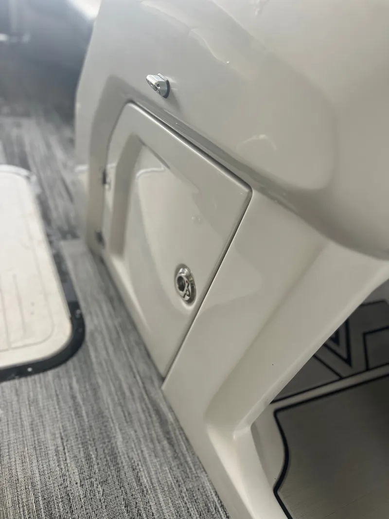 Slide: The Image of Viaggio D26B 2022 - 19