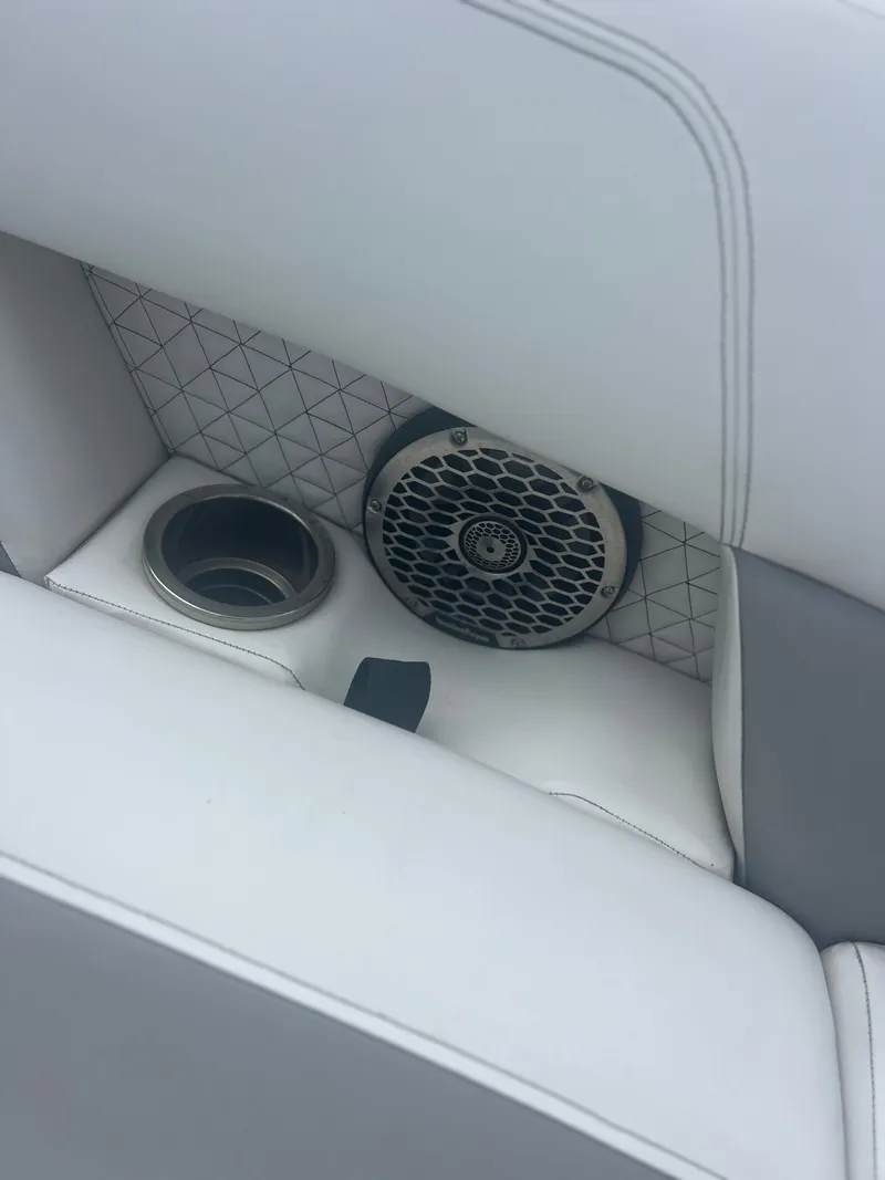 Slide: The Image of Viaggio D26B 2022 - 23