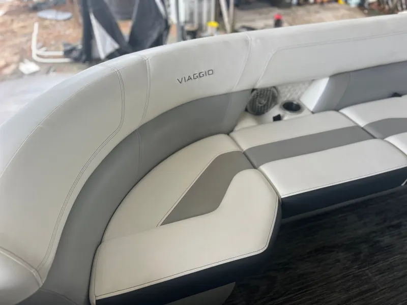 Slide: The Image of Viaggio D26B 2022 - 8
