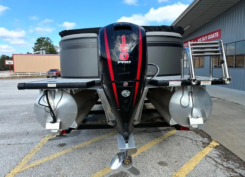 Slide: The Image of Viaggio LAGO L22PF2 DLX 2022 - 10