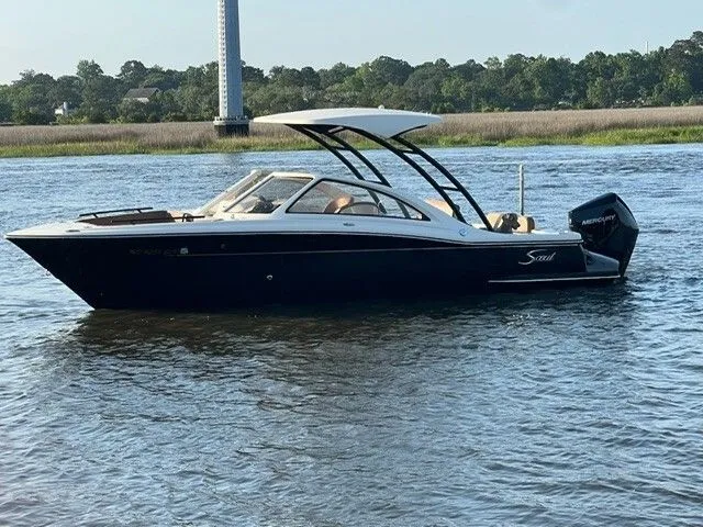 Slide: The Image of Scout 240 Dorado 2022 - 0