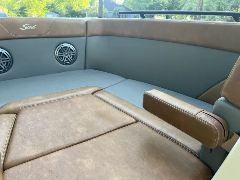 Slide: The Image of Scout 240 Dorado 2022 - 24