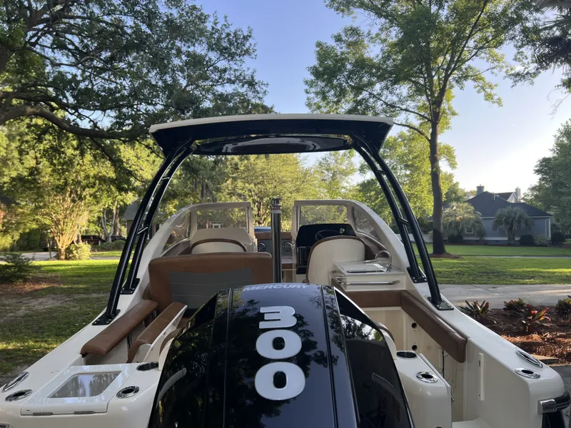 Slide: The Image of Scout 240 Dorado 2022 - 5