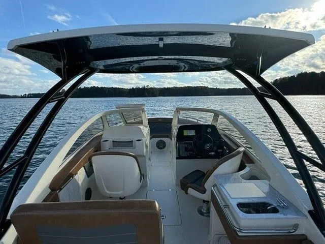 Slide: The Image of Scout 240 Dorado 2022 - 6