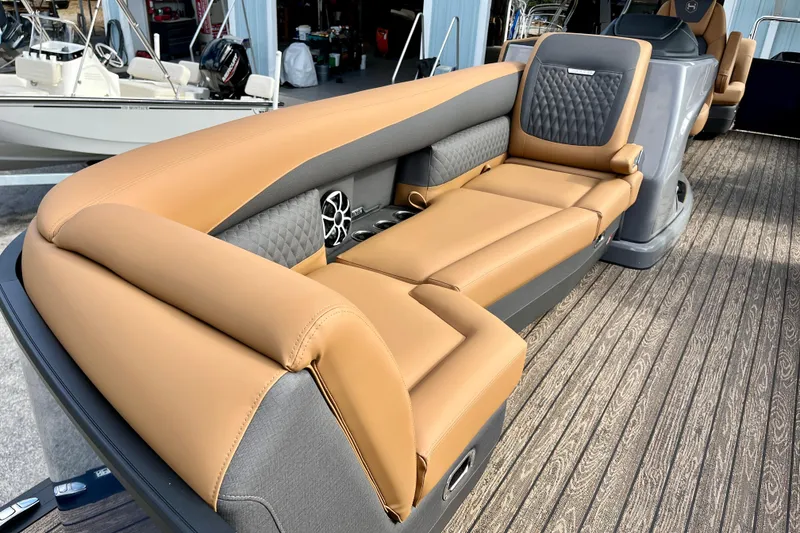 Slide: The Image of Luxurious seating in Harris Sunliner 250 pontoon boat, model 2026. - 10